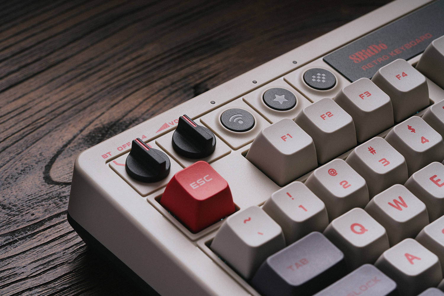 Keyboard Mekanikal Retro 8Bitd - Gaming Keyboard Hot Swappable ulasan dan harga